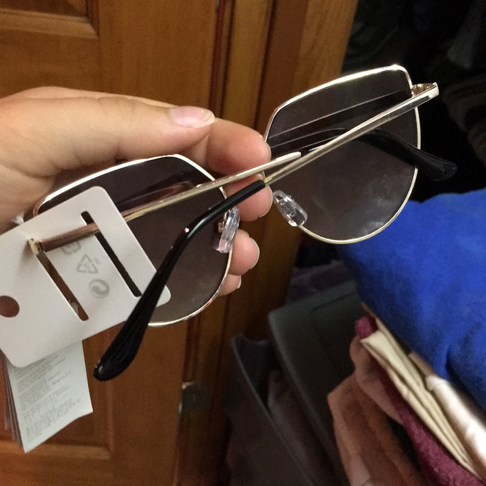 Sunglasses - Picture 3 of 3